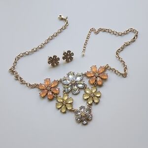 Elegant Floral Necklace and Earring Set in Gold and Yellow
